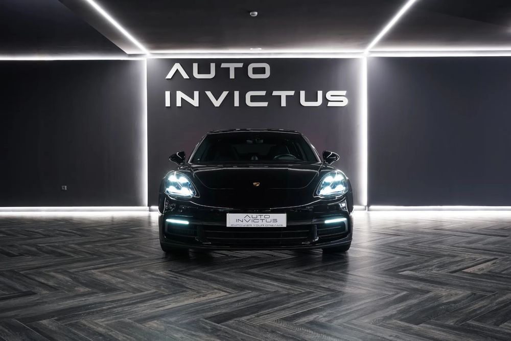 Porsche Panamera Sport Turismo 4 E-Hybrid 10 Years Edition