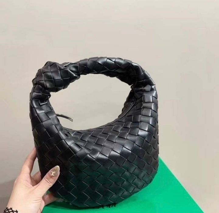 Сумка Bottega Veneta Jodie Mini Intrecciato жіноча чорна шкіряна