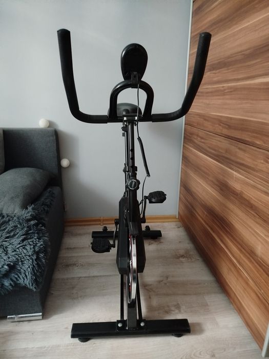 Rower dla kobiety stacjonarny, treningowy, spinningowy