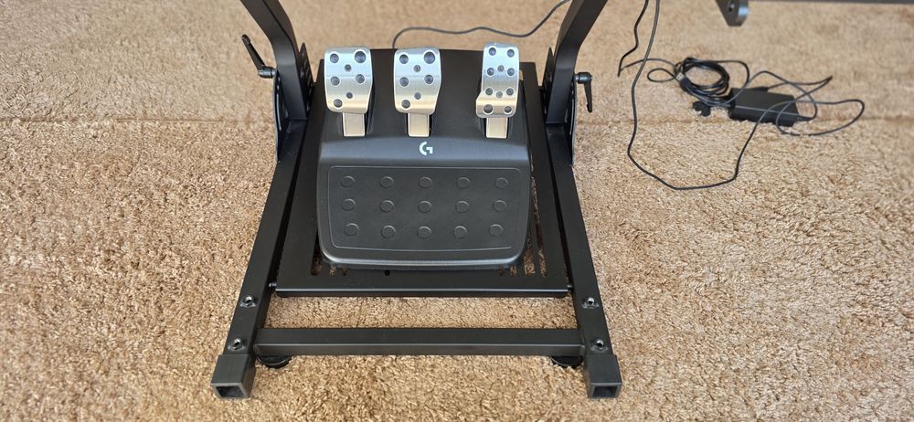 Volantes Logitech G923 TrueForce + Stand GT Omega pro