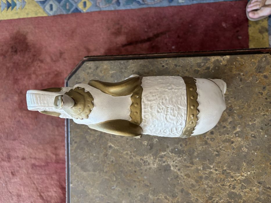 Estatueta Elefante Decorativo Branco e Dourado