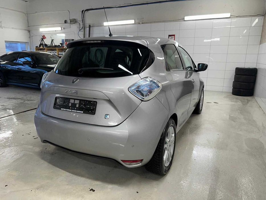 Renault Zoe 22 кВт Інтенс без ДТП, два комплекти коліс, рідний пробіг