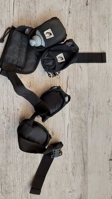 Bidony ASICS , Nerka , pas , do biegania  Bidon Butelka Butelki