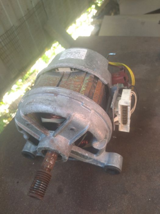 Мотор от стиралка Ardo