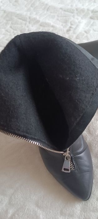 Жіночі чоботи чорного кольору