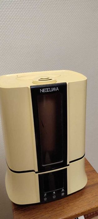 ЗВОЛОЖУВАЧ ПОВІТРЯ Neoclima SPS-905 на 6 л з функцією іонізації