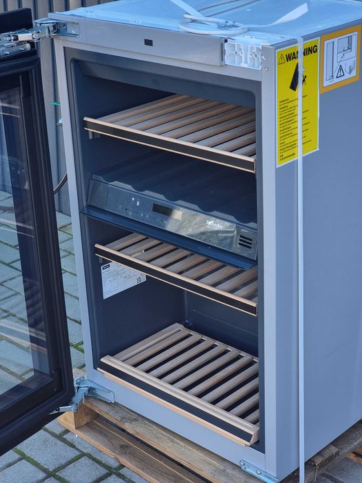 Chłodziarka do wina, winiarka Miele KWT 6422 iG Graphitgrey. Jak nowa