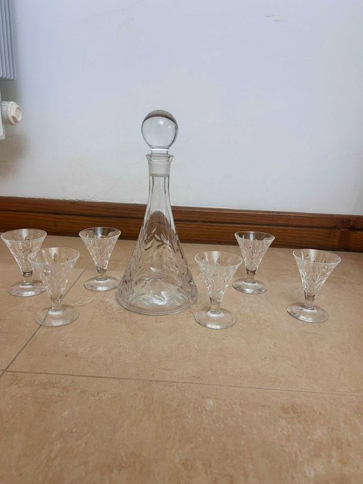 Serviço de copos de cristal
