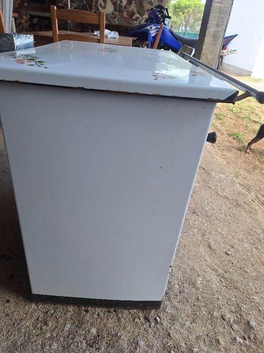 Fogão a lenha antigo