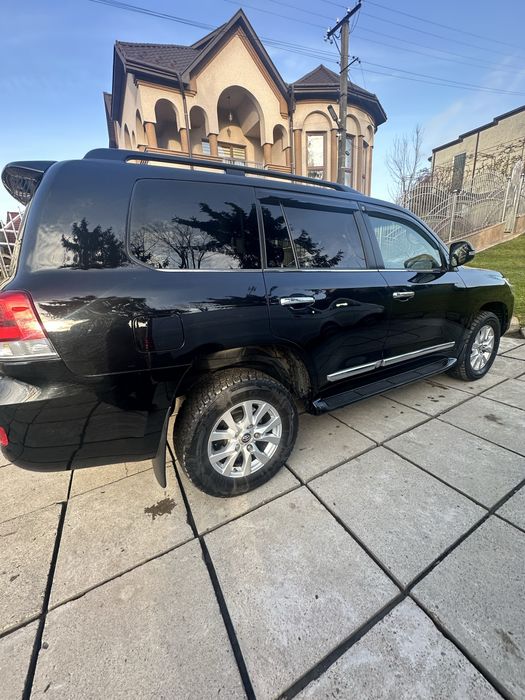 Toyota Land cruiser 200