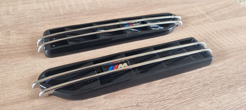 Продам накладки жабры на крыло BMW!