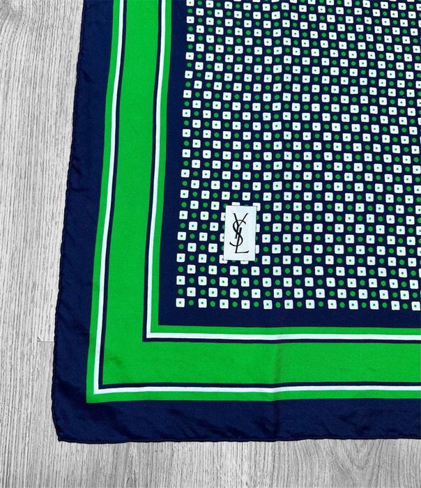 Шелковый платок yves saint laurent ysl