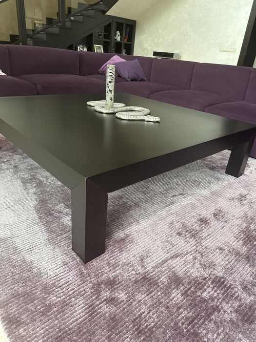 Журнальний столик