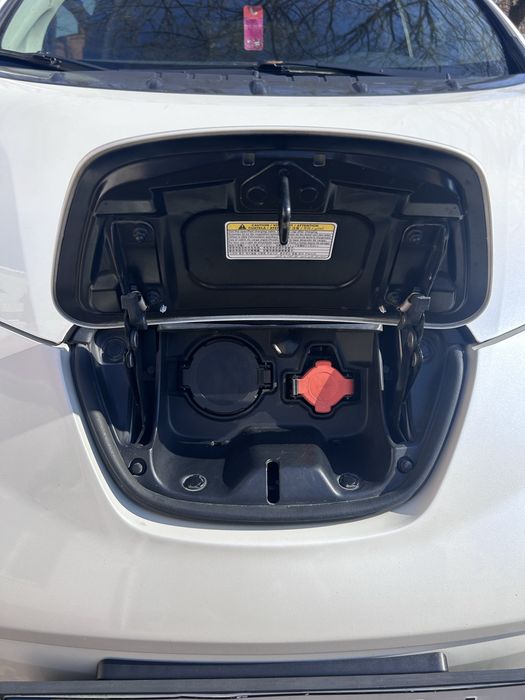 Nissan Leaf 2016 30kw Київ.