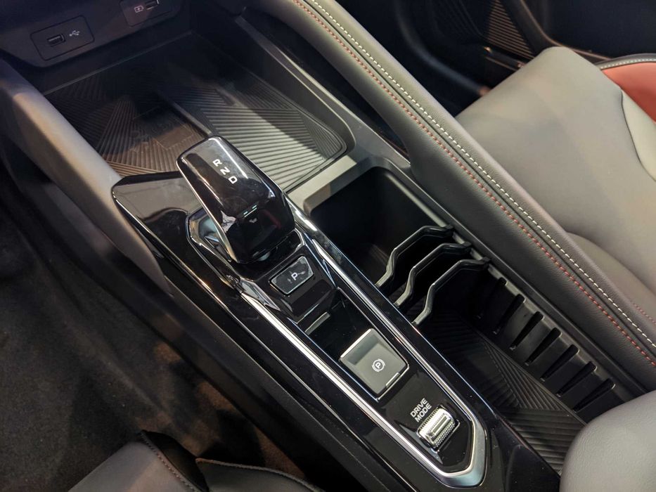 Новий Geely Coolray 1,5T 174 к.с. автомат Джилі Кулрей 2023р РОЗПРОДАЖ