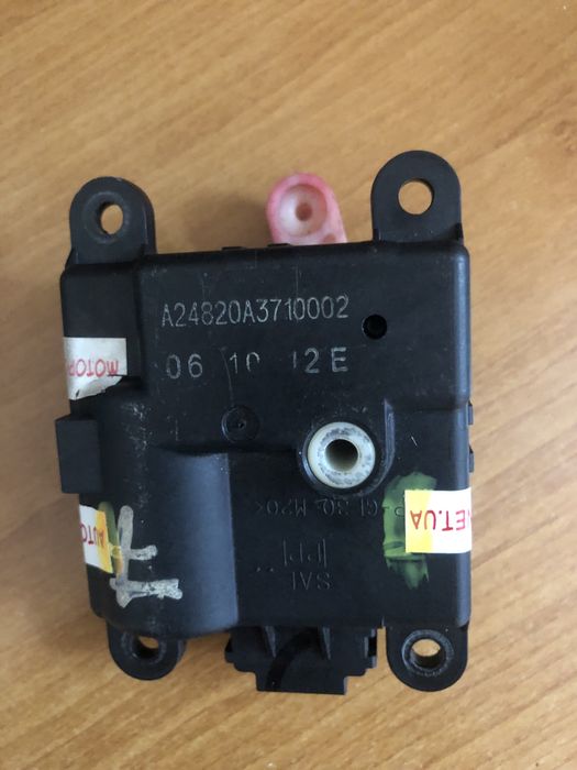 Распределитель заслонки печки, моторчик печки  Honda Civic 5d VIII