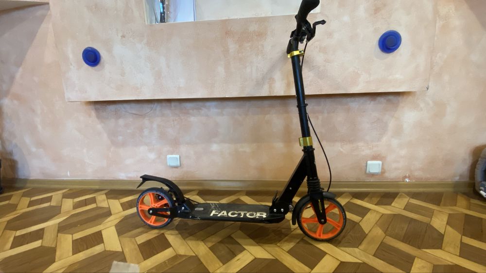 Продам Детский двухколесный самокат Best Scooter Factor BS