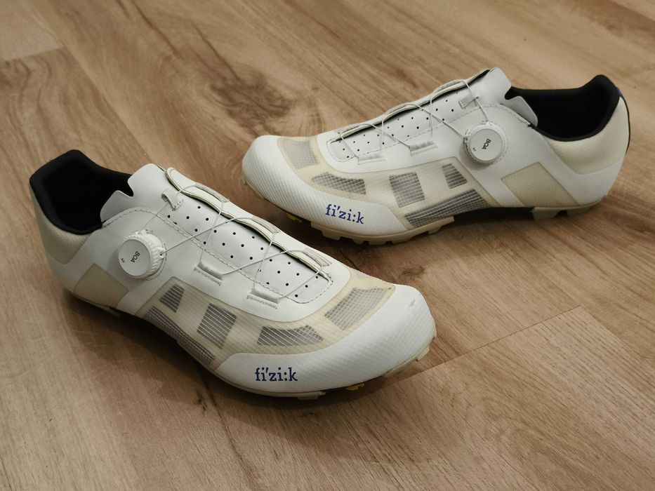 Sapatos de MTB Fizik Vento Proxy Carbon