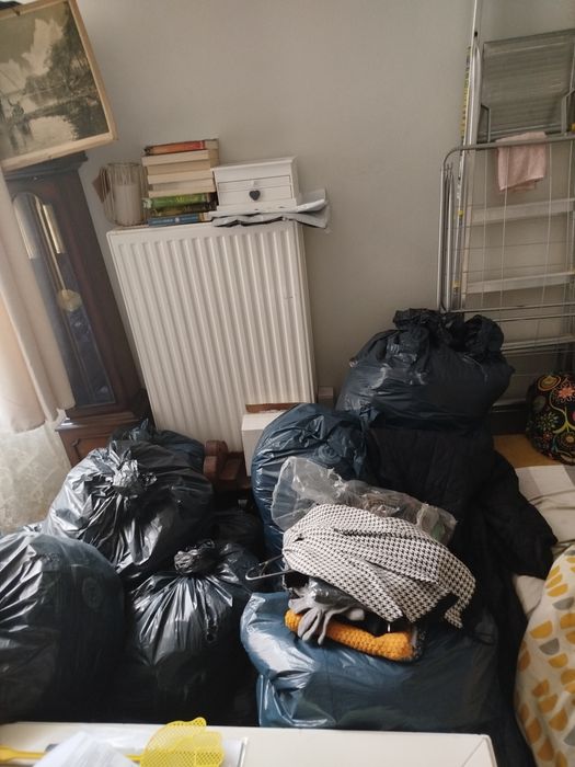 Oddam odzież używana damską