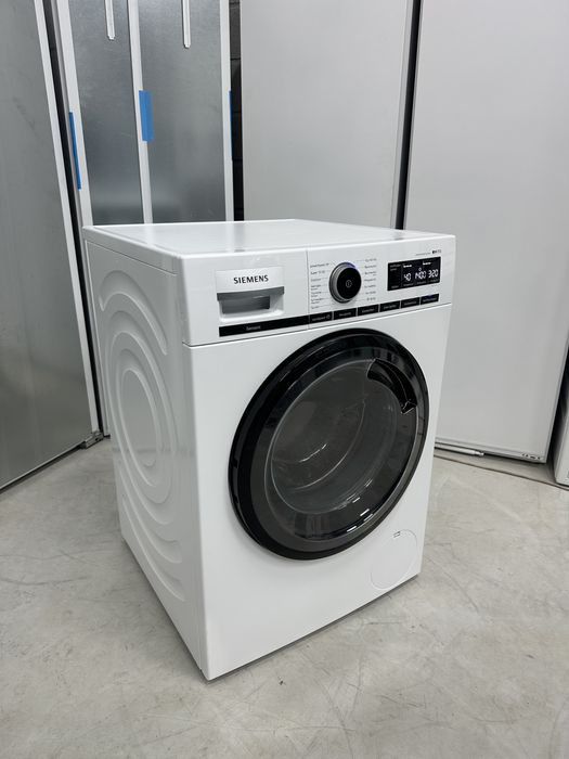 2023 рік/Пральна машина Siemens iq700