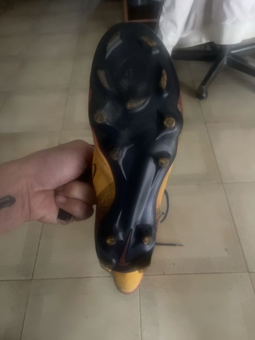 Chuteiras nike como novas