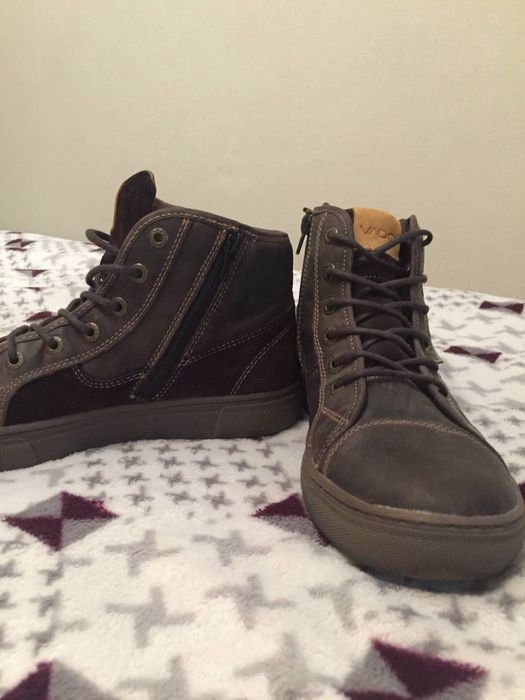 Ботинки (хайтопи)