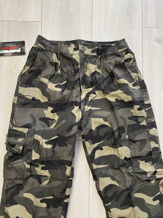 NOWE r.M Ocieplane spodnie bojówki męskie moro