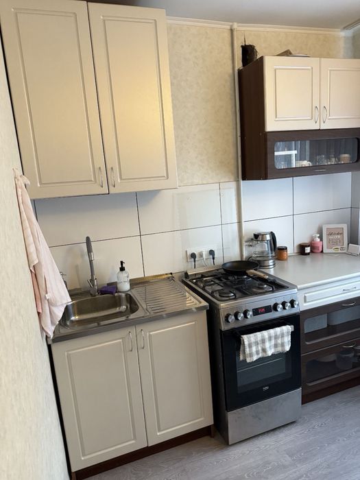 ‼️ Алмазний, 1-кім, середній поверх!