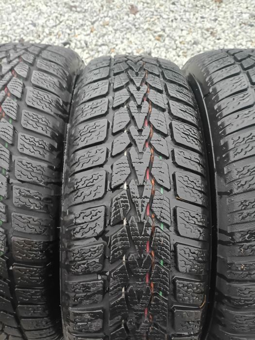 Opony zimowe 175/65R15 Dunlop Winter komplet