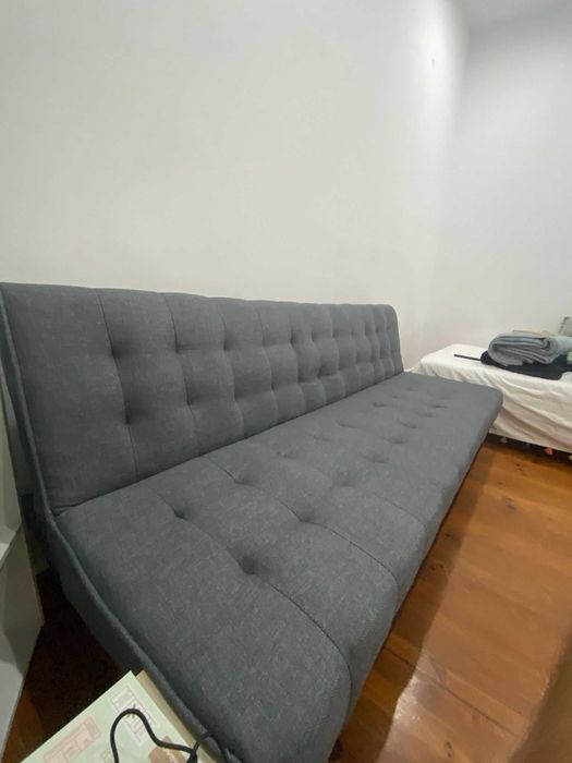 Sofá cama cinza 3 lugares