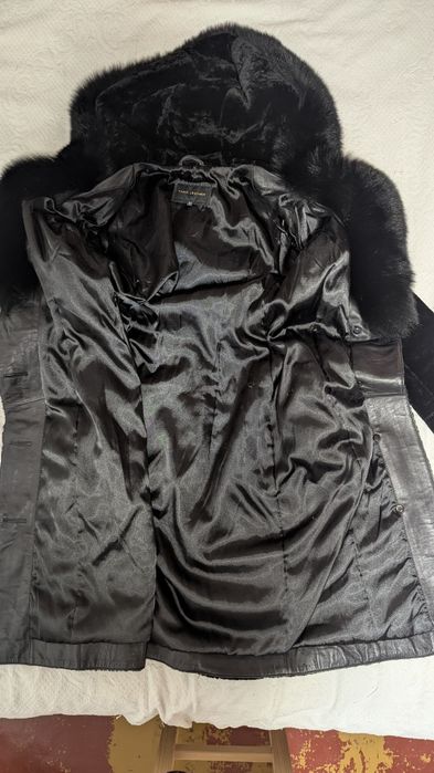 Натуральна шуба з овчини (астраган)