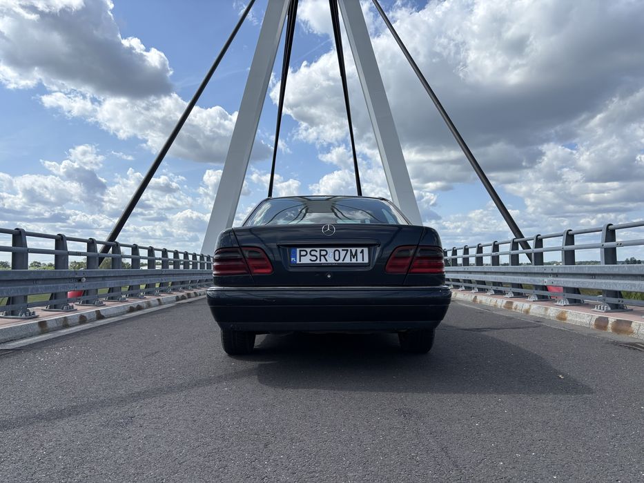 Mercedes-Benz w210 E220D