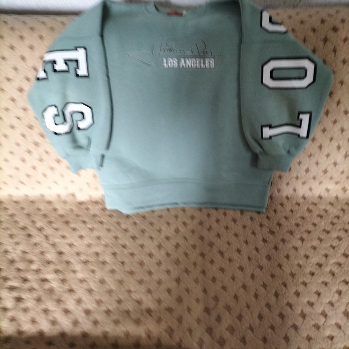 Продам світшот на дівчинку