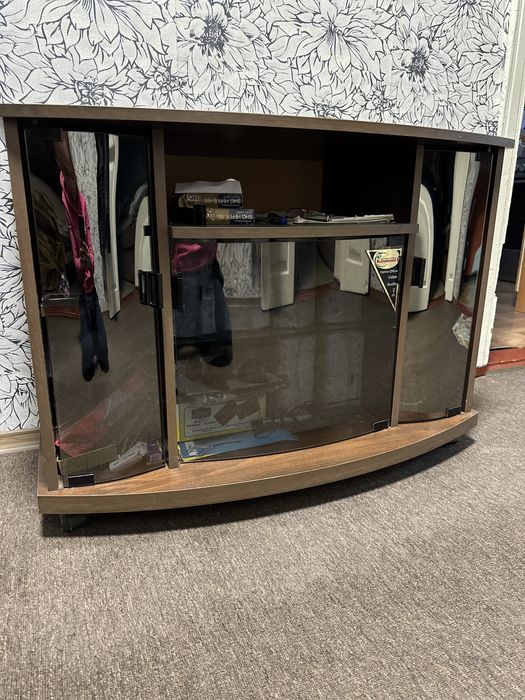 Тумба під телевізор