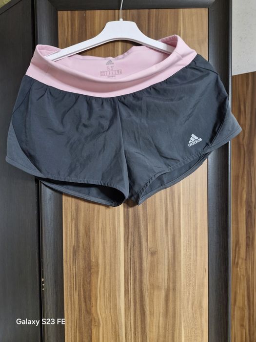 Spodenki krotkie damskie Adidas rozmiar S stan idealny