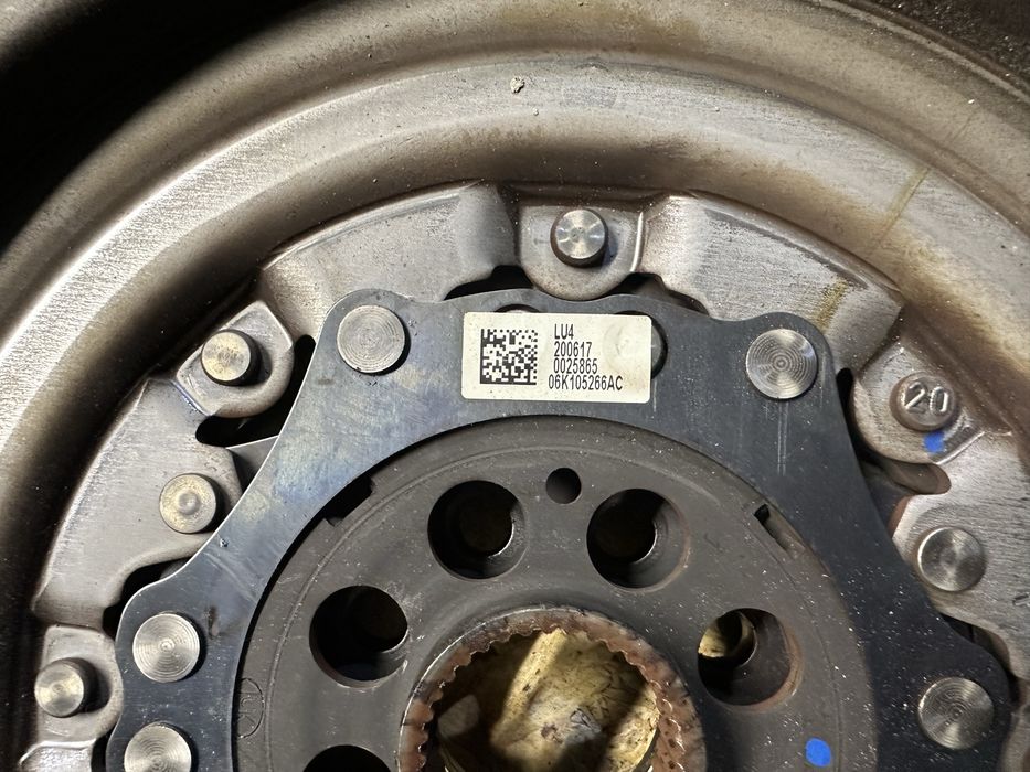 Маховик audi a3 8v 2.0T dsg GLI dq 381