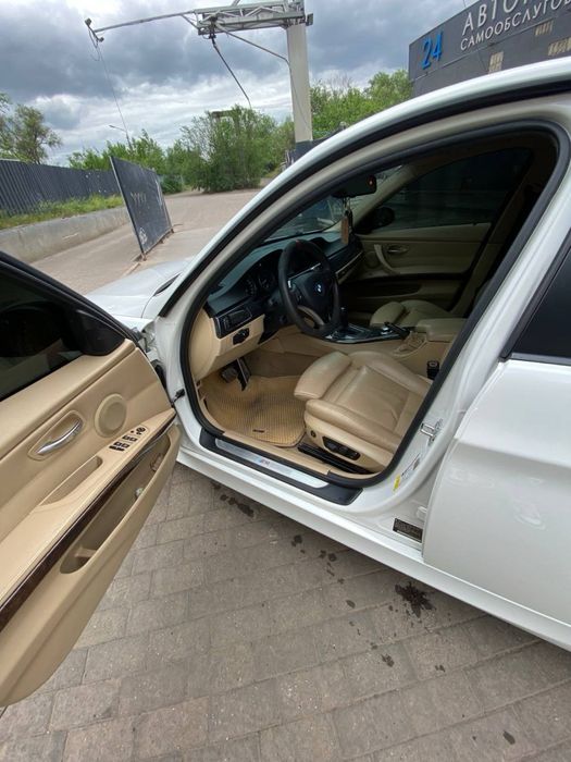 BMW е90 335і 2008