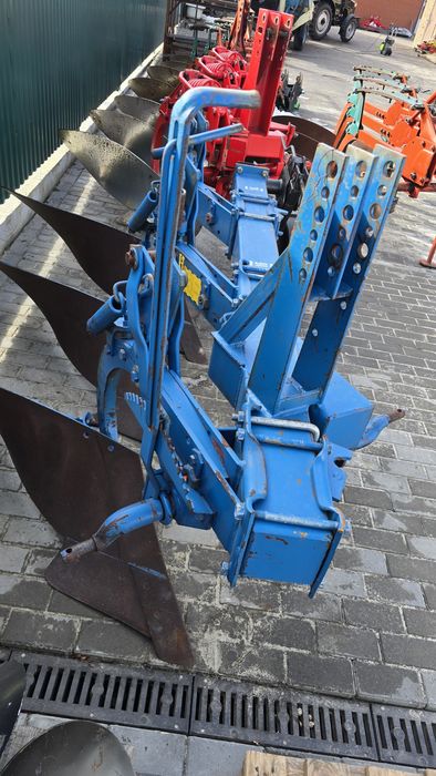 Плуг Fiskars Фінляндія