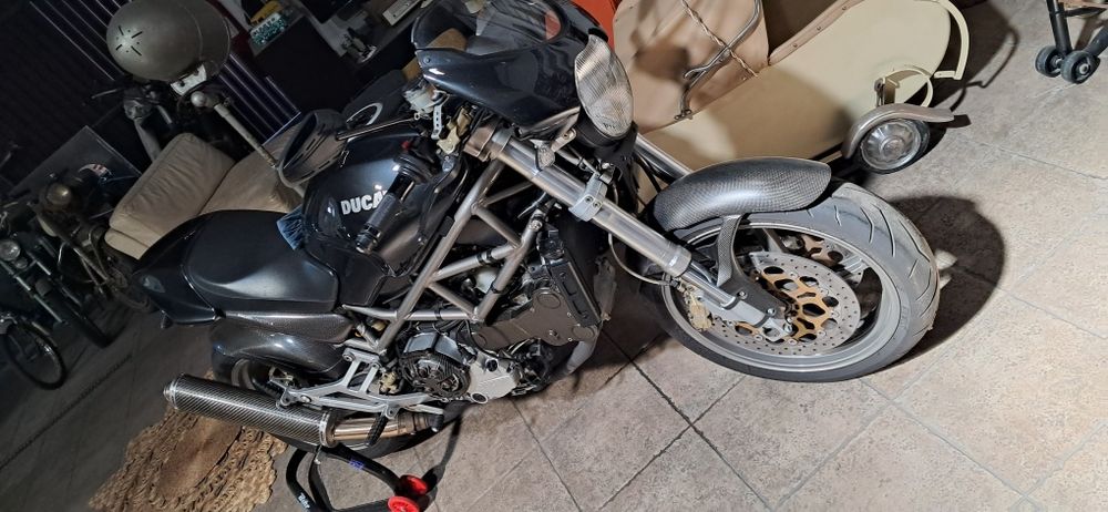 Ducati monster S4