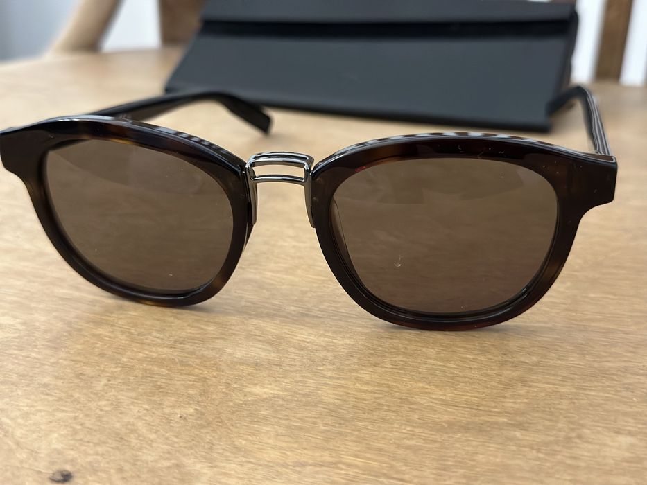 Óculos Christian Dior de sol armação castanho tartaruga