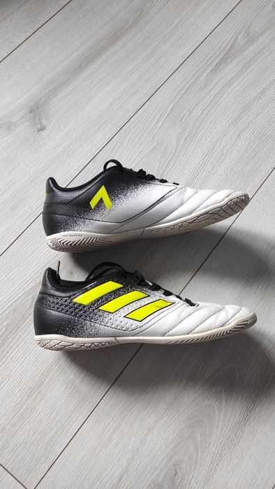 Buty halowe adidas roz 35