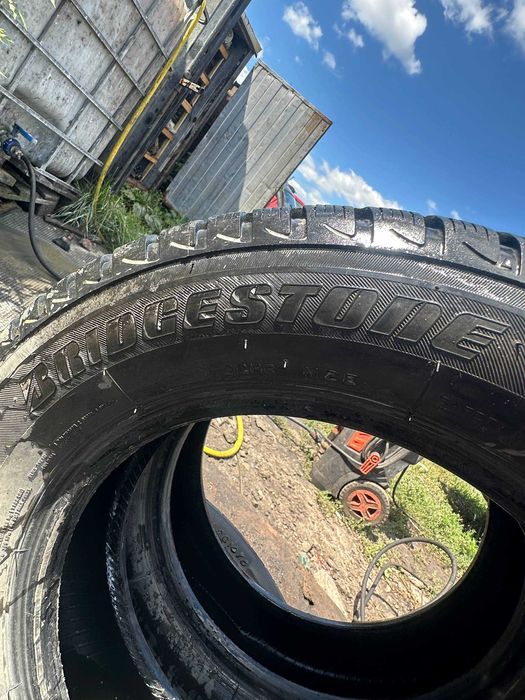 Зимние автомобильные шины brigestone 175/70r14