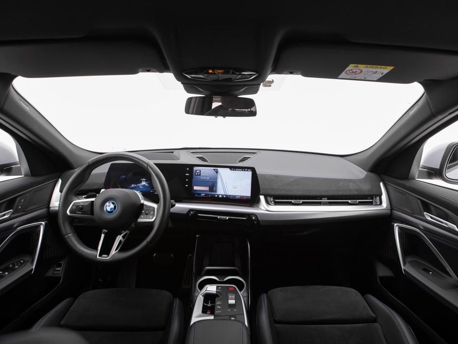 BMW iX2 eDrive20 Pack Desportivo M