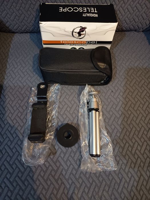 Telescópio monocular portátil