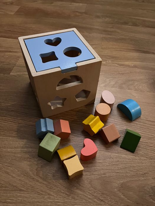 Brinquedos de madeira- criança