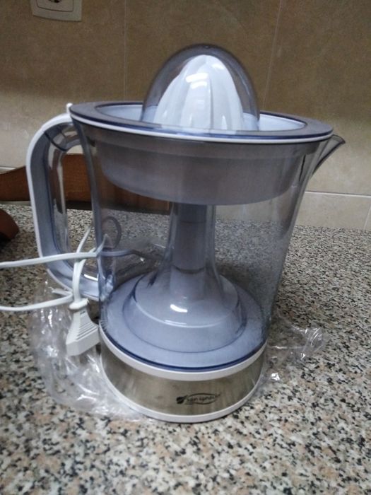 Expremedor de sumos ( a estrear)