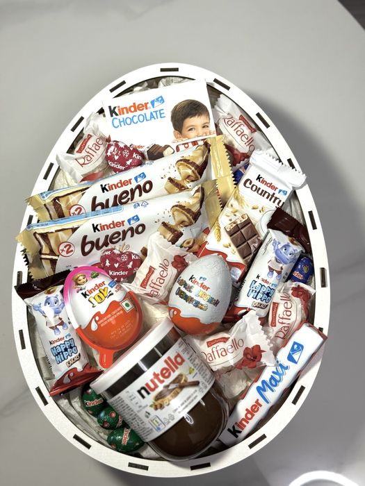 Солодкий бокс Kinder сюрприз