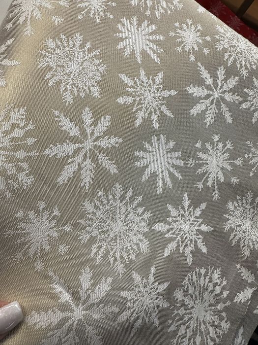 Скатертина декоративна