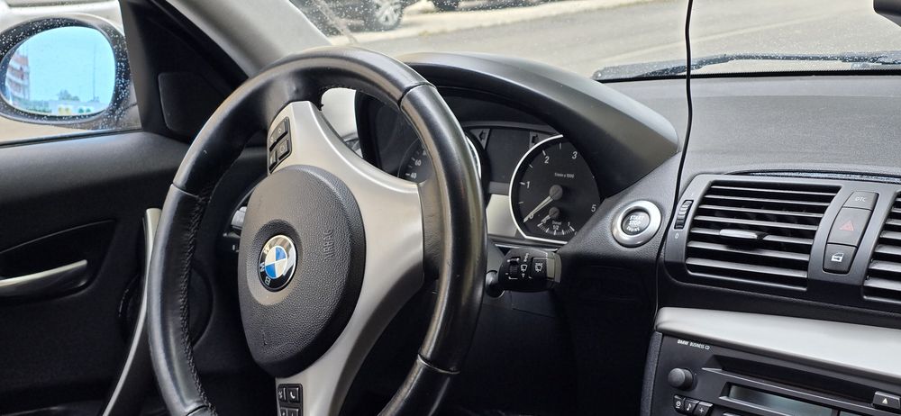 `BMW 120d 163cv 5 Portas | 2006 | Nacional | Bancos em Couro`