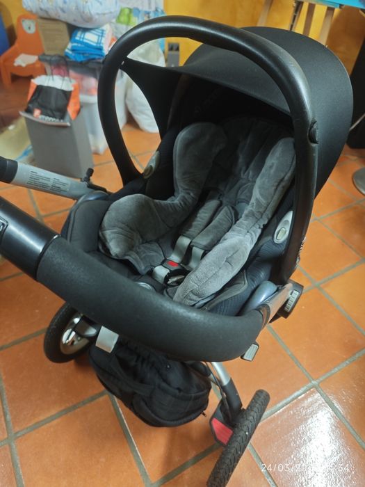 Vendo carrinho de bebé multifuncional 3 em 1